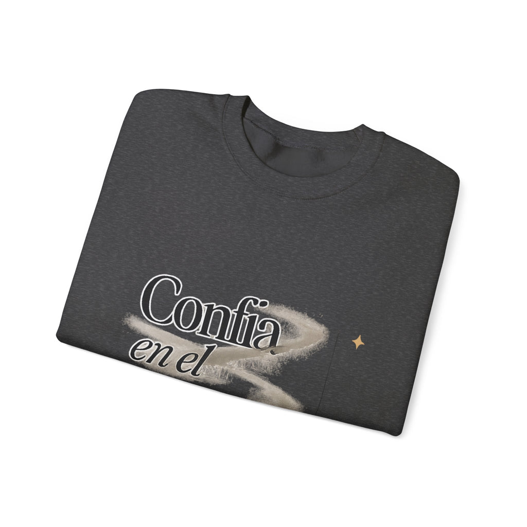Crewneck Sweatshirt - "Confía en el Proceso" Inspirational Spanish Graphic