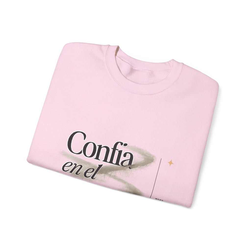 Crewneck Sweatshirt - "Confía en el Proceso" Inspirational Spanish Graphic